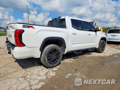 Trzecie zdjęcie samochodu z tyłu: 2023 TOYOTA TUNDRA SR5 VIN:5TFLA5DB8PX058295 - miniatura