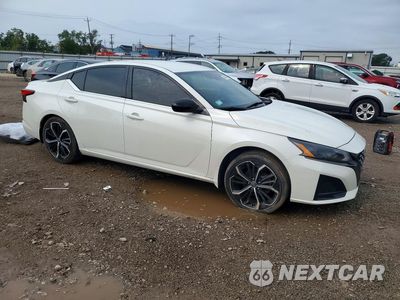 Czwarte zdjęcie samochodu z boku: 2023 NISSAN ALTIMA SR VIN:1N4BL4CV7PN309112 - miniatura