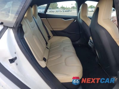 Zdjęcie 10 z 13 samochodu: 2015 TESLA MODEL S P90D VIN:5YJSA1V43FF100935 - miniatura