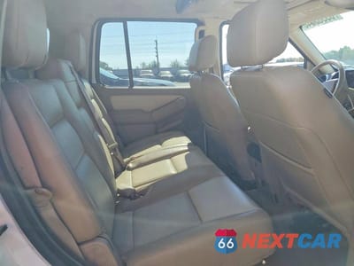 Zdjęcie 11 z 13 samochodu: 2007 FORD EXPLORER EDDIE BAUER VIN:1FMEU74877UB19021 - miniatura