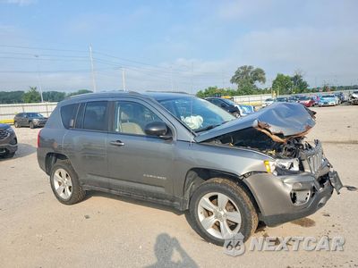 Czwarte zdjęcie samochodu z boku: 2012 JEEP COMPASS SPORT VIN:1C4NJDBB2CD662149 - miniatura