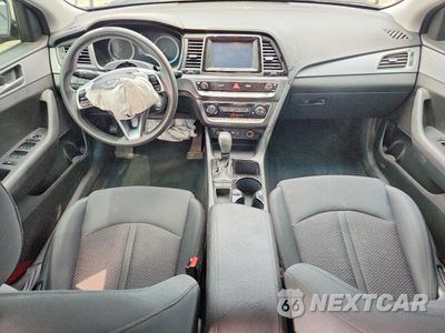 Zdjęcie 8 z 12 samochodu: 2019 HYUNDAI SONATA SE VIN:5NPE24AF1KH760793 - miniatura