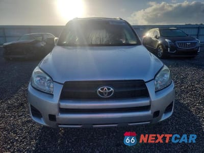 Piąte zdjęcie samochodu w środku: 2011 TOYOTA RAV4 BASE VIN:2T3ZF4DV3BW105066 - miniatura