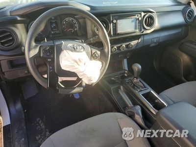 Zdjęcie 8 z 12 samochodu: 2018 TOYOTA TACOMA SR VIN:5TFSX5ENXJX060110 - miniatura