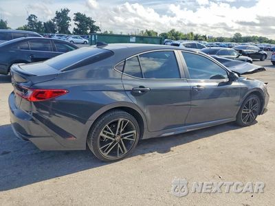 Trzecie zdjęcie samochodu z tyłu: 2025 TOYOTA CAMRY XSE VIN:4T1DAACK5SU148976 - miniatura