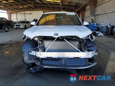 Piąte zdjęcie samochodu w środku: 2026 BMW X1 XDRIVE28I VIN:WBX73EF01T5621185 - miniatura