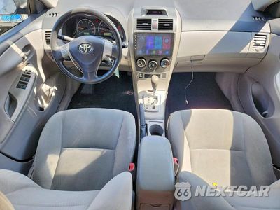 Zdjęcie 8 z 12 samochodu: 2013 TOYOTA COROLLA LE VIN:2T1BU4EE5DC969734 - miniatura