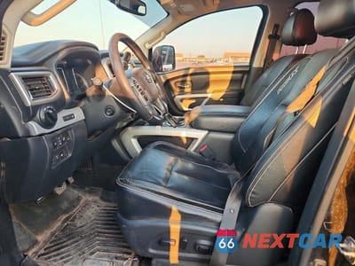 Zdjęcie 7 z 12 samochodu: 2018 NISSAN TITAN XD PRO-4X VIN:1N6BA1F4XJN517457 - miniatura