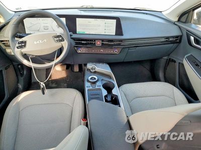 Zdjęcie 8 z 12 samochodu: 2024 KIA EV6 WIND VIN:KNDC34LA1R5220005 - miniatura