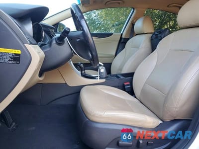 Zdjęcie 7 z 13 samochodu: 2015 HYUNDAI SONATA HYBRID LIMITED VIN:KMHEC4A47FA119961 - miniatura