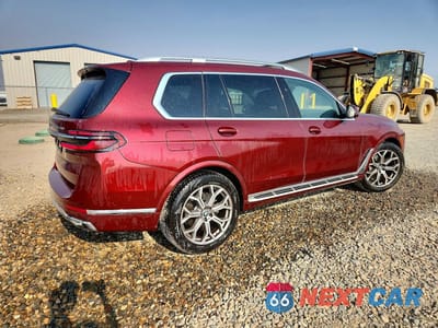 Trzecie zdjęcie samochodu z tyłu: 2026 BMW X7 XDRIVE40I VIN:5UX23EM09T9045217 - miniatura