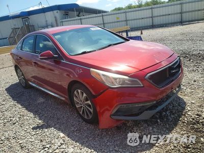 Czwarte zdjęcie samochodu z boku: 2015 HYUNDAI SONATA SPORT VIN:5NPE34AF8FH107509 - miniatura