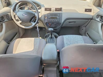 Zdjęcie 8 z 12 samochodu: 2005 FORD FOCUS ZX4 VIN:1FAFP34N35W304415 - miniatura