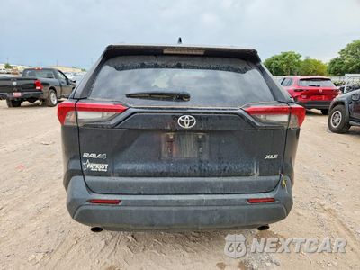Zdjęcie 6 z 13 samochodu: 2023 TOYOTA RAV4 XLE VIN:2T3W1RFV9PW279940 - miniatura