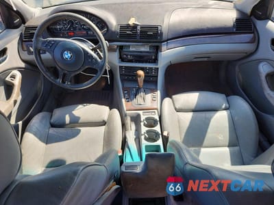Zdjęcie 8 z 12 samochodu: 2004 BMW 325 I VIN:WBAET37414NJ46095 - miniatura