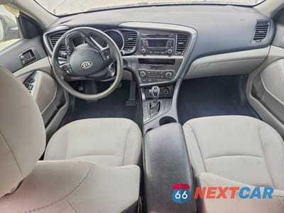 Zdjęcie 8 z 12 samochodu: 2012 KIA OPTIMA LX VIN:5XXGM4A73CG071718 - miniatura