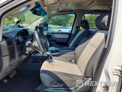 Zdjęcie 7 z 12 samochodu: 2011 NISSAN TITAN SV VIN:1N6BA0EC3BN316889 - miniatura