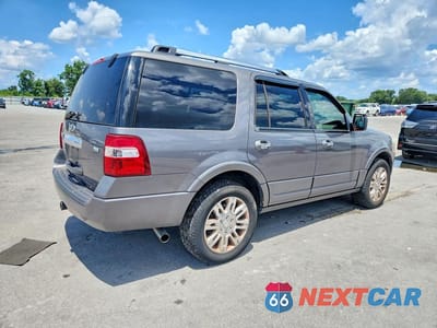 Trzecie zdjęcie samochodu z tyłu: 2013 FORD EXPEDITION LIMITED VIN:1FMJU1K55DEF46028 - miniatura