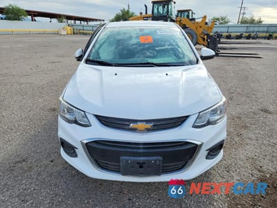 Piąte zdjęcie samochodu w środku: 2018 CHEVROLET SONIC PREMIER VIN:1G1JF5SB6J4132018 - miniatura