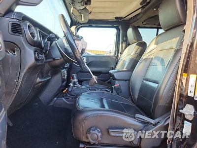 Zdjęcie 7 z 12 samochodu: 2018 JEEP WRANGLER UNLIMITED SAHARA VIN:1C4HJXEG1JW121827 - miniatura
