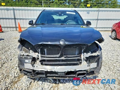 Piąte zdjęcie samochodu w środku: 2017 BMW X5 XDRIVE50I VIN:5UXKR6C30H0U13814 - miniatura