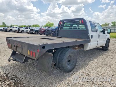 Trzecie zdjęcie samochodu z tyłu: 2005 FORD F350 SUPER DUTY VIN:1FDWW36P15EC54238 - miniatura