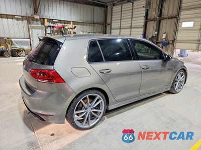 Trzecie zdjęcie samochodu z tyłu: 2017 VOLKSWAGEN GOLF R VIN:WVWVF7AU5HW176954 - miniatura