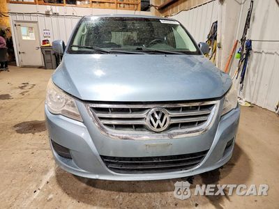 Piąte zdjęcie samochodu w środku: 2010 VOLKSWAGEN ROUTAN SE VIN:2V4RW3D18AR236967 - miniatura