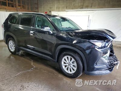 Czwarte zdjęcie samochodu z boku: 2026 TOYOTA GRAND HIGHLANDER XLE VIN:5TDAAAB54TS131191 - miniatura