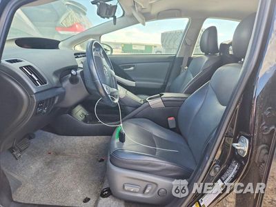 Zdjęcie 7 z 13 samochodu: 2014 TOYOTA PRIUS FOUR VIN:JTDKN3DU6E0380820 - miniatura