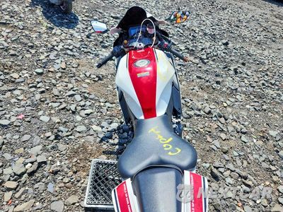 Zdjęcie 6 z 9 samochodu: 2022 YAMAHA YZFR7 VIN:JYARM38E3NA003078 - miniatura