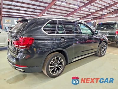 Trzecie zdjęcie samochodu z tyłu: 2018 BMW X5 XDRIVE35I VIN:5UXKR0C54J0X93213 - miniatura