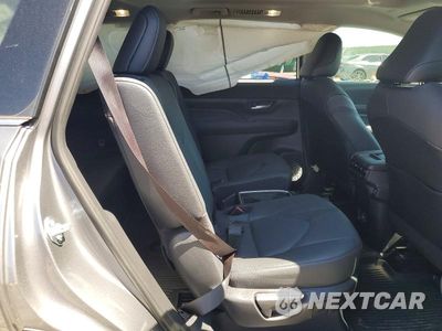 Zdjęcie 11 z 13 samochodu: 2026 TOYOTA GRAND HIGHLANDER LIMITED VIN:5TDAAAA57TS038523 - miniatura