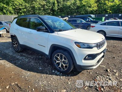 Czwarte zdjęcie samochodu z boku: 2025 JEEP COMPASS LIMITED VIN:3C4NJDCN7ST524088 - miniatura