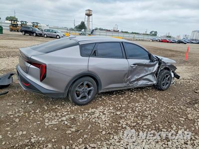 Trzecie zdjęcie samochodu z tyłu: 2025 KIA K4 LXS VIN:3KPFT4DE5SE080663 - miniatura