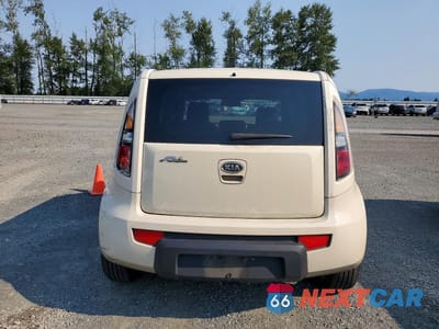 Zdjęcie 6 z 13 samochodu: 2010 KIA SOUL + VIN:KNDJT2A21A7030897 - miniatura