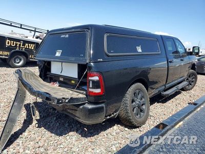 Trzecie zdjęcie samochodu z tyłu: 2024 RAM 2500 BIG HORN VIN:3C6UR5JJ2RG302482 - miniatura