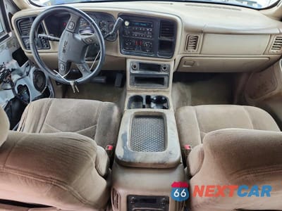 Zdjęcie 8 z 12 samochodu: 2005 GMC NEW SIERRA C1500 VIN:2GTEC13T851120634 - miniatura