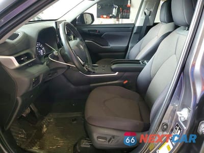 Zdjęcie 7 z 13 samochodu: 2023 TOYOTA HIGHLANDER LE VIN:5TDKDRAH0PS015482 - miniatura