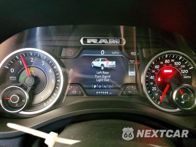 Zdjęcie 9 z 12 samochodu: 2019 RAM 1500 LARAMIE VIN:1C6SRFJT8KN662531 - miniatura