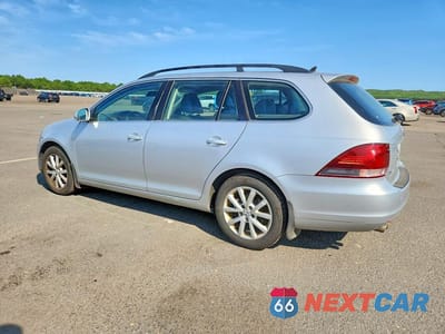 Drugie zdjęcie samochodu z przodu: 2011 VOLKSWAGEN JETTA S VIN:3VWPZ8AJ4BM712955 - miniatura