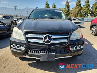 Piąte zdjęcie samochodu w środku: 2011 MERCEDES-BENZ GL 450 4MATIC VIN:4JGBF7BE2BA692263 - miniatura