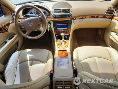Zdjęcie 8 z 12 samochodu: 2009 MERCEDES-BENZ E 350 4MATIC VIN:WDBUF87X79B414135 - miniatura
