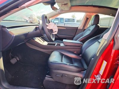 Zdjęcie 7 z 12 samochodu: 2022 TESLA MODEL Y VIN:7SAYGDEE2NA021967 - miniatura