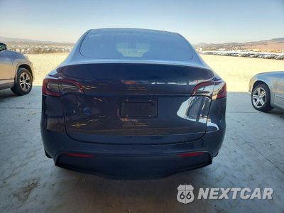 Zdjęcie 6 z 13 samochodu: 2022 TESLA MODEL Y VIN:7SAYGDEE3NF439697 - miniatura
