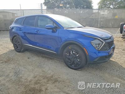 Czwarte zdjęcie samochodu z boku: 2025 KIA SPORTAGE EX VIN:5XYK33DF3SG259434 - miniatura