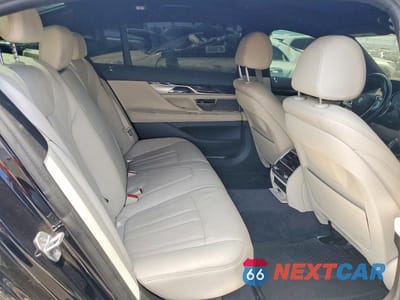 Zdjęcie 10 z 13 samochodu: 2019 BMW 740 I VIN:WBA7E2C53KB217193 - miniatura