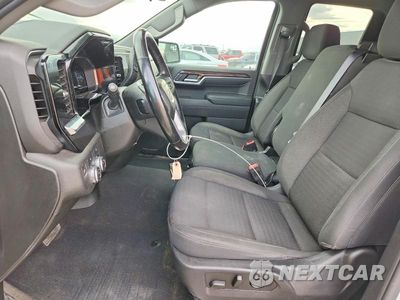 Zdjęcie 7 z 13 samochodu: 2023 GMC SIERRA K1500 SLE VIN:1GTRUBEK0PZ235537 - miniatura