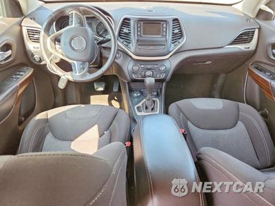 Zdjęcie 8 z 13 samochodu: 2014 JEEP CHEROKEE LATITUDE VIN:1C4PJMCB3EW206790 - miniatura