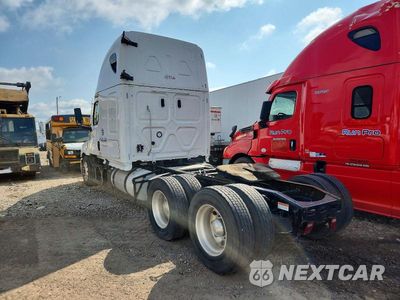 Trzecie zdjęcie samochodu z tyłu: 2022 FREIGHTLINER CASCADIA 126 VIN:3AKJHHDR4NSNG3376 - miniatura